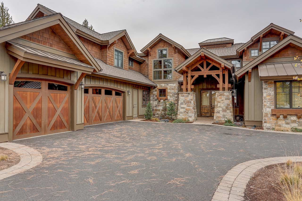 Luxe Living Rentals - Beige House with Natrual Wood Accent - Colorado Luxury Living