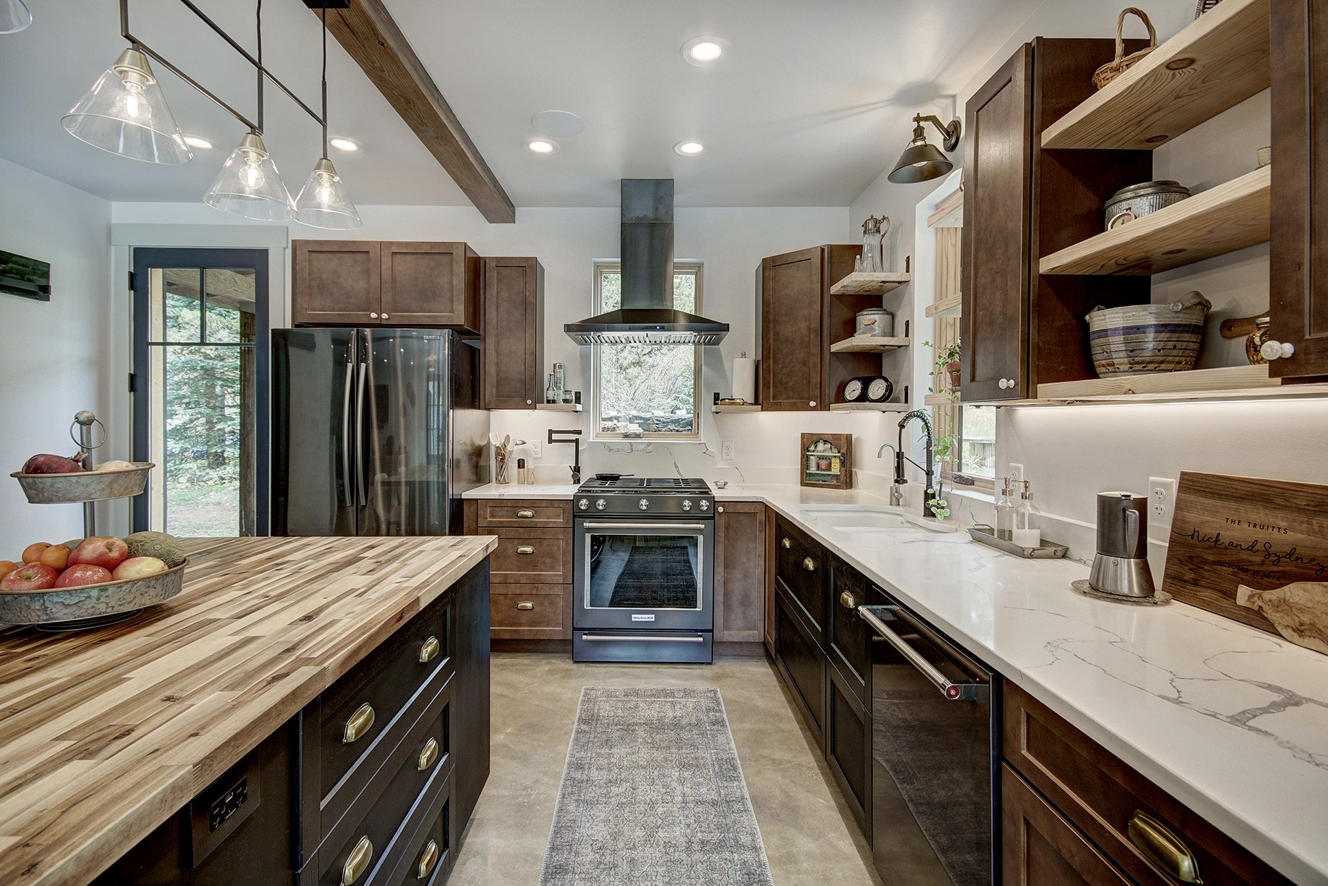Luxe Living Rentals - White Kitchen with Brown Accent - Colorado Luxury Living
